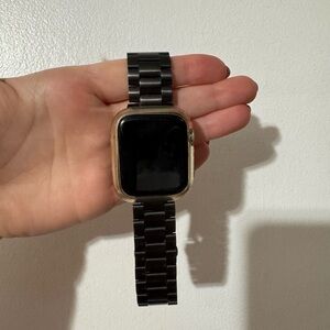 Apple Watch Series 8 (GPS + Cellular)